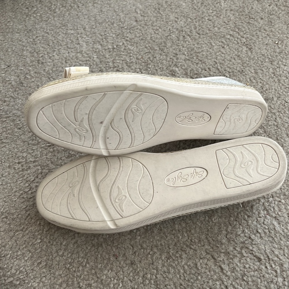 Barely Worn Soft Style Loafers With Memory Foam!!… - image 4